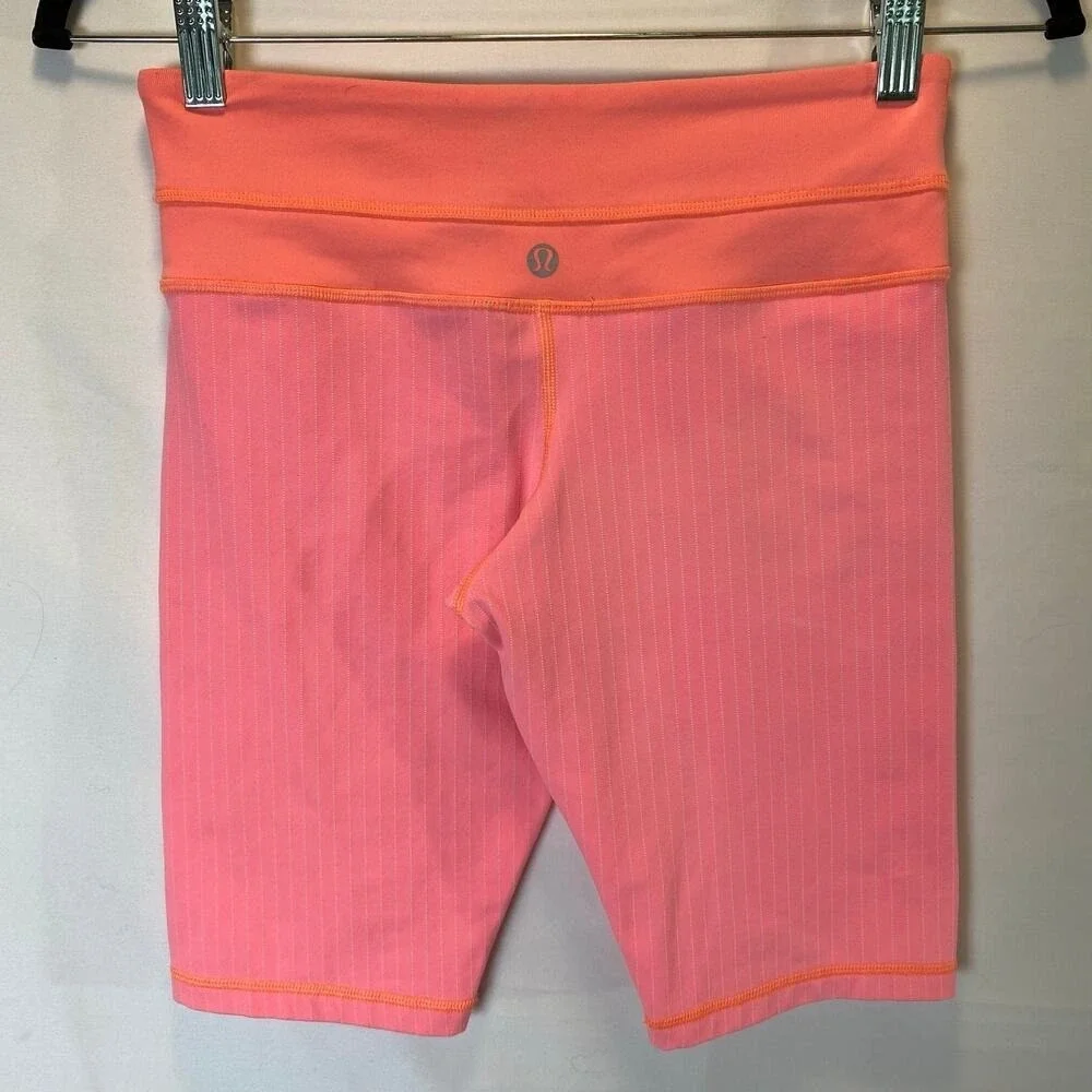 Lululemon Reverse Groove Bike Short Women's 4 Tall Coral Stripe Athletic Stretch